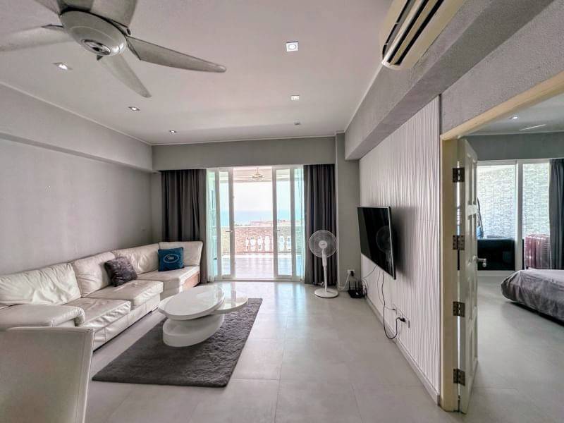 Luxurious 2-bedroom condo with panoramic sea views at Jomtien Complex Condotel in Pattaya.
